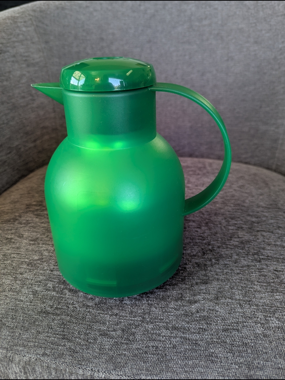 Emsa Samba Green Insulated Beverage Carafe - Sleek Serving Pitcher